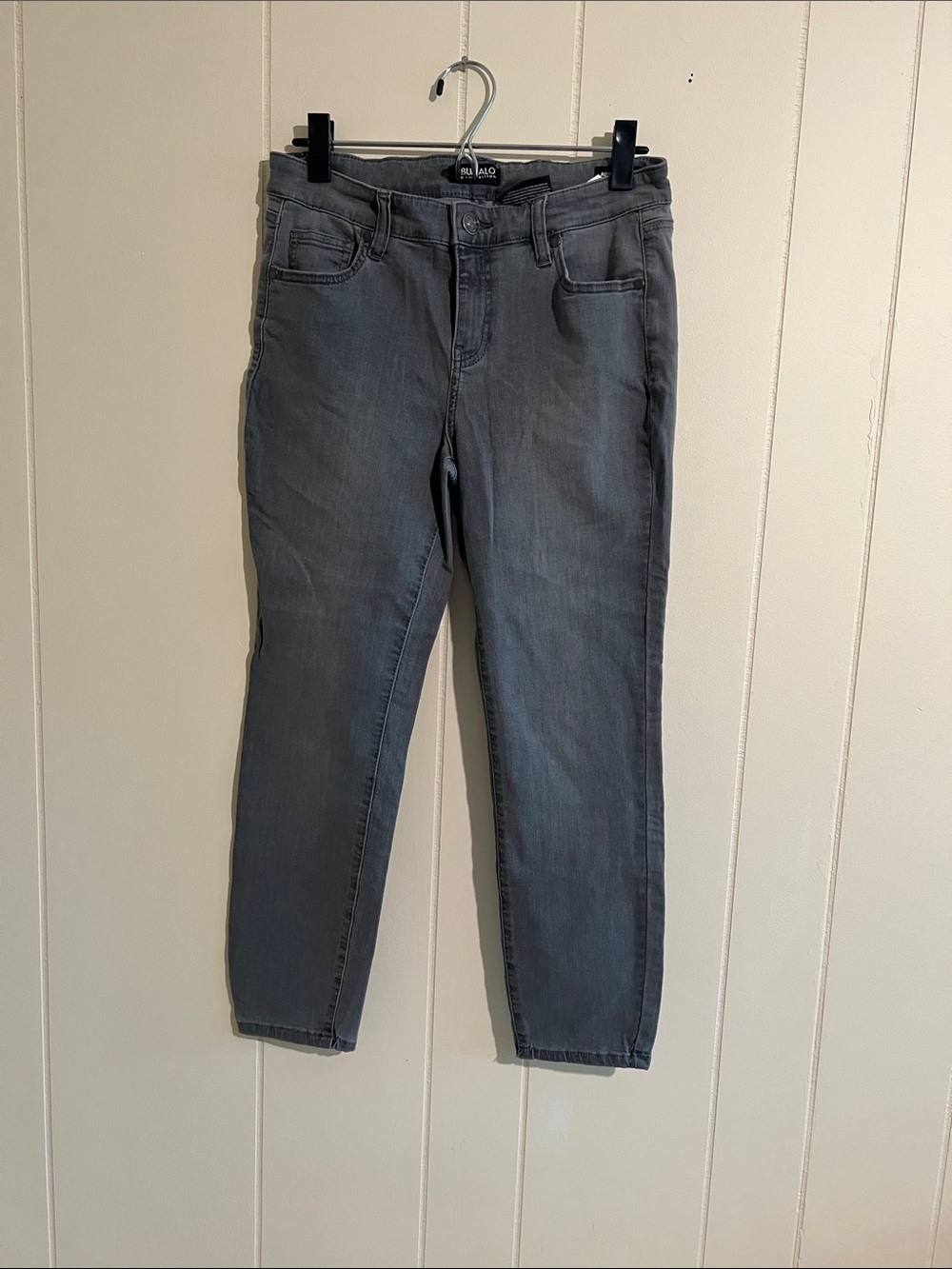 Women's Gray Skinny Jeans